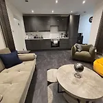 Westbourne Gardens Flat