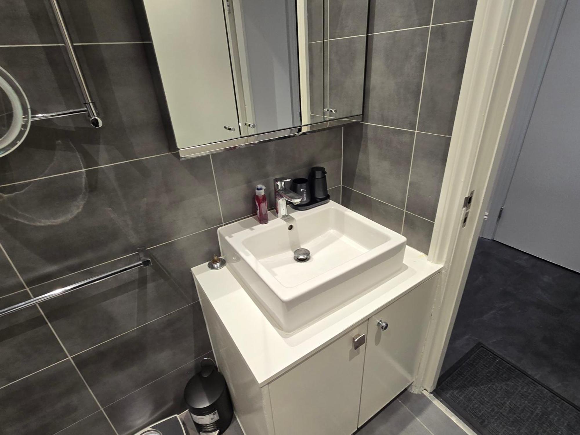 Apartment Westbourne Gardens Flat