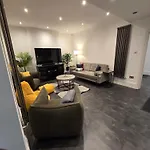 Westbourne Gardens Flat