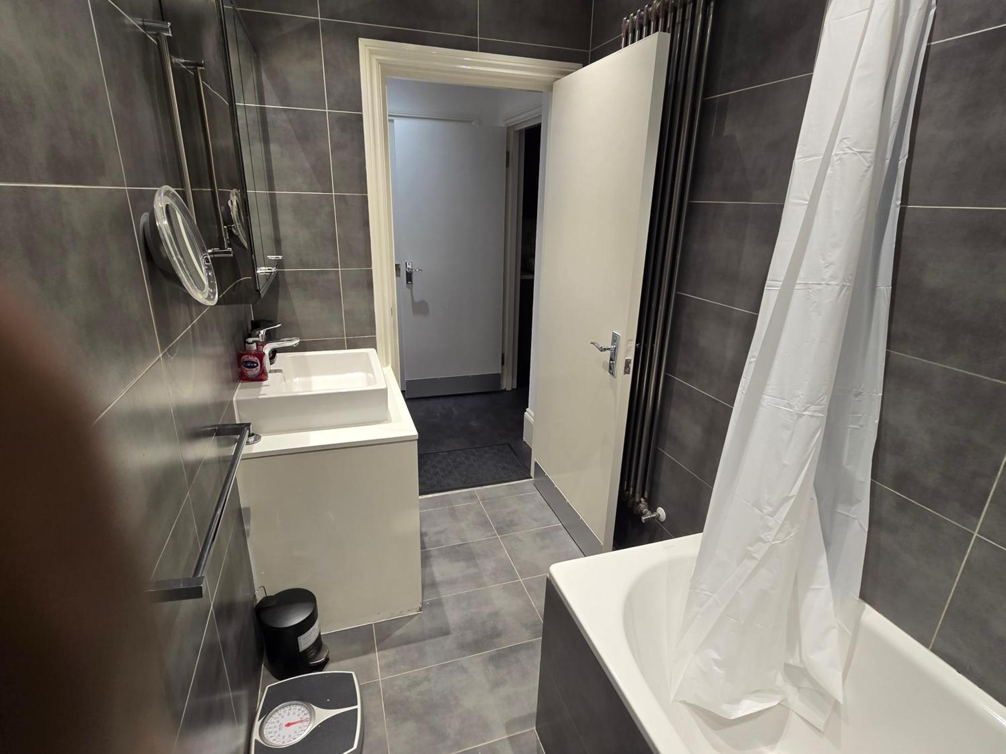 Westbourne Gardens Flat *